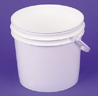 Empty 1 gallon bucket with lid